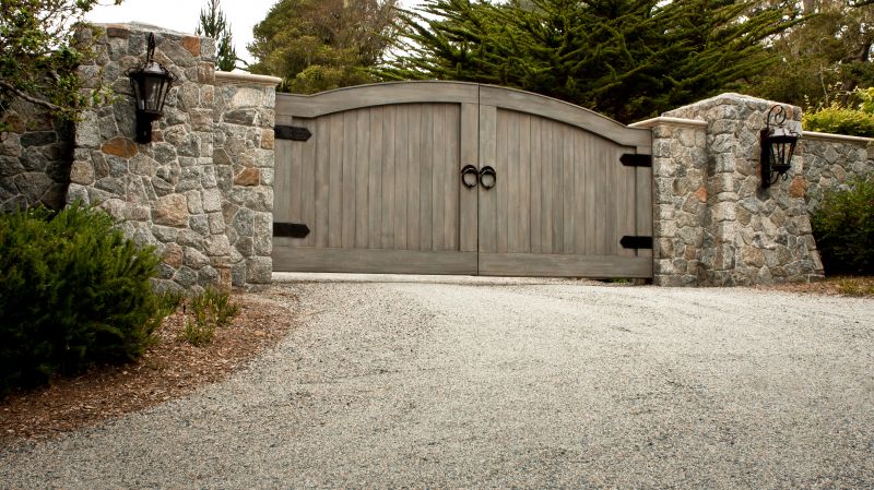 Control Gate Installation in Boca Raton, FL